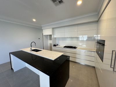 282 Landbeach Boulevard, Alkimos