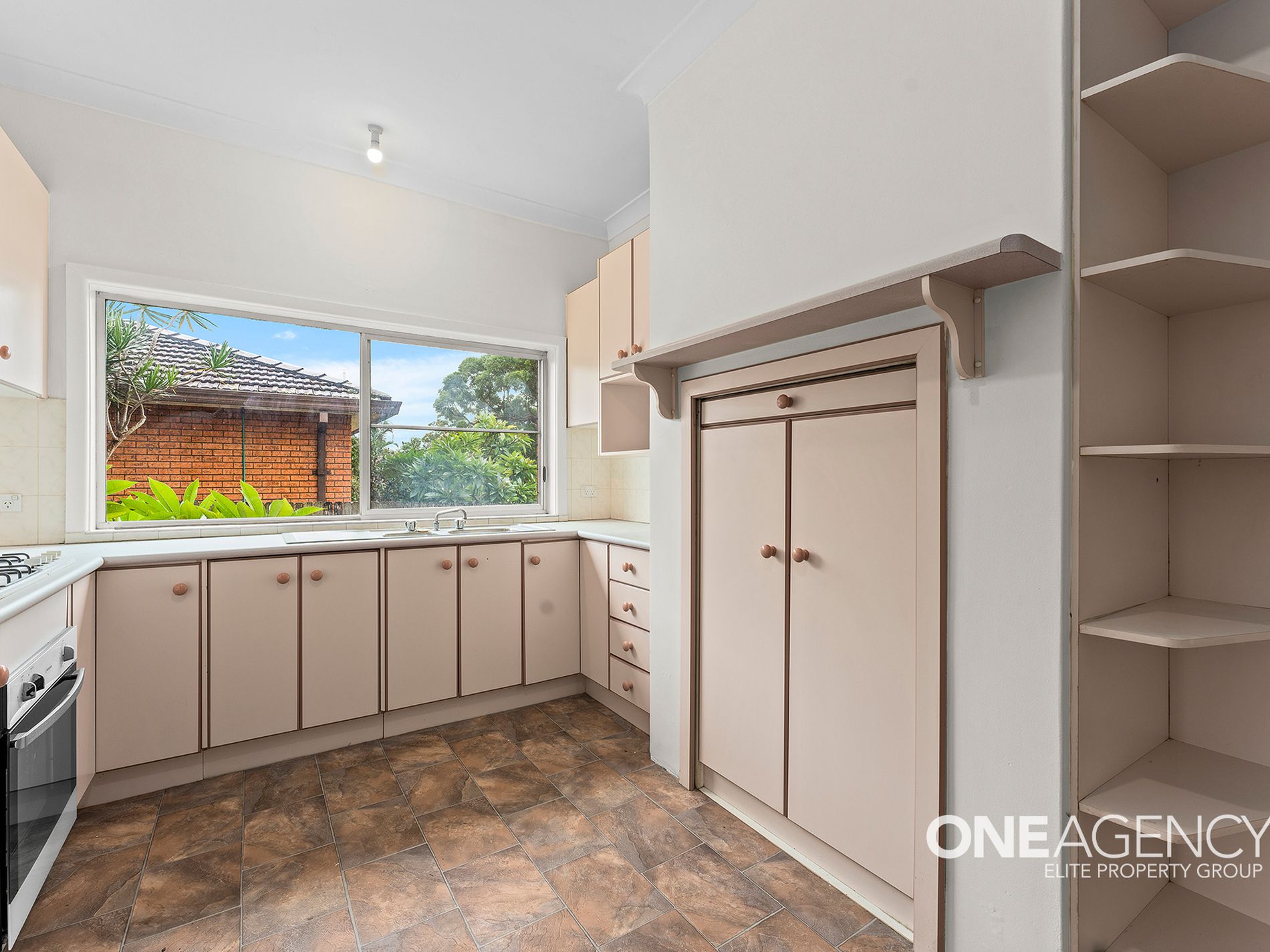 307 Princes Highway, Dapto