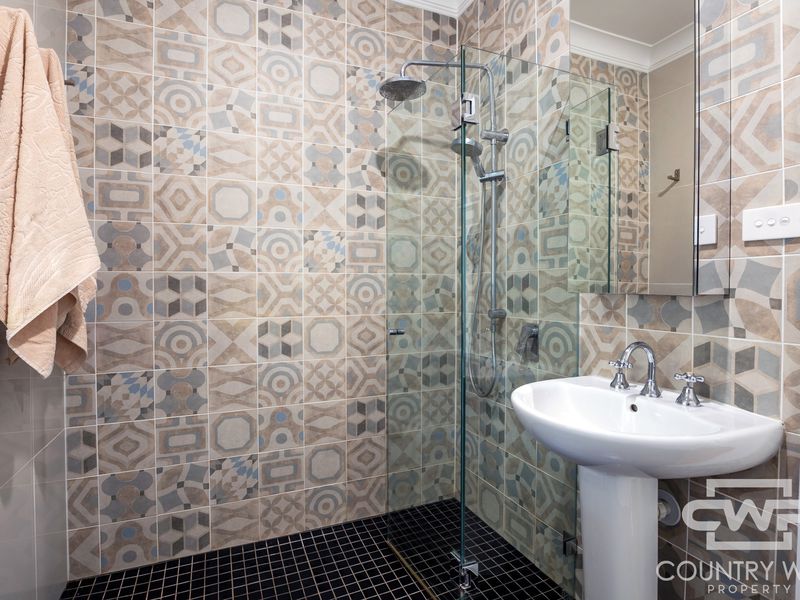 169 Macquarie, Glen Innes