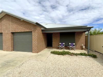 7B Dunstan Close, Forbes