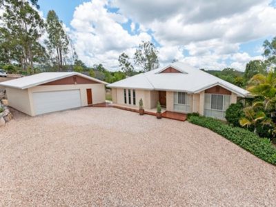 11 Sovereign Strait, Karalee
