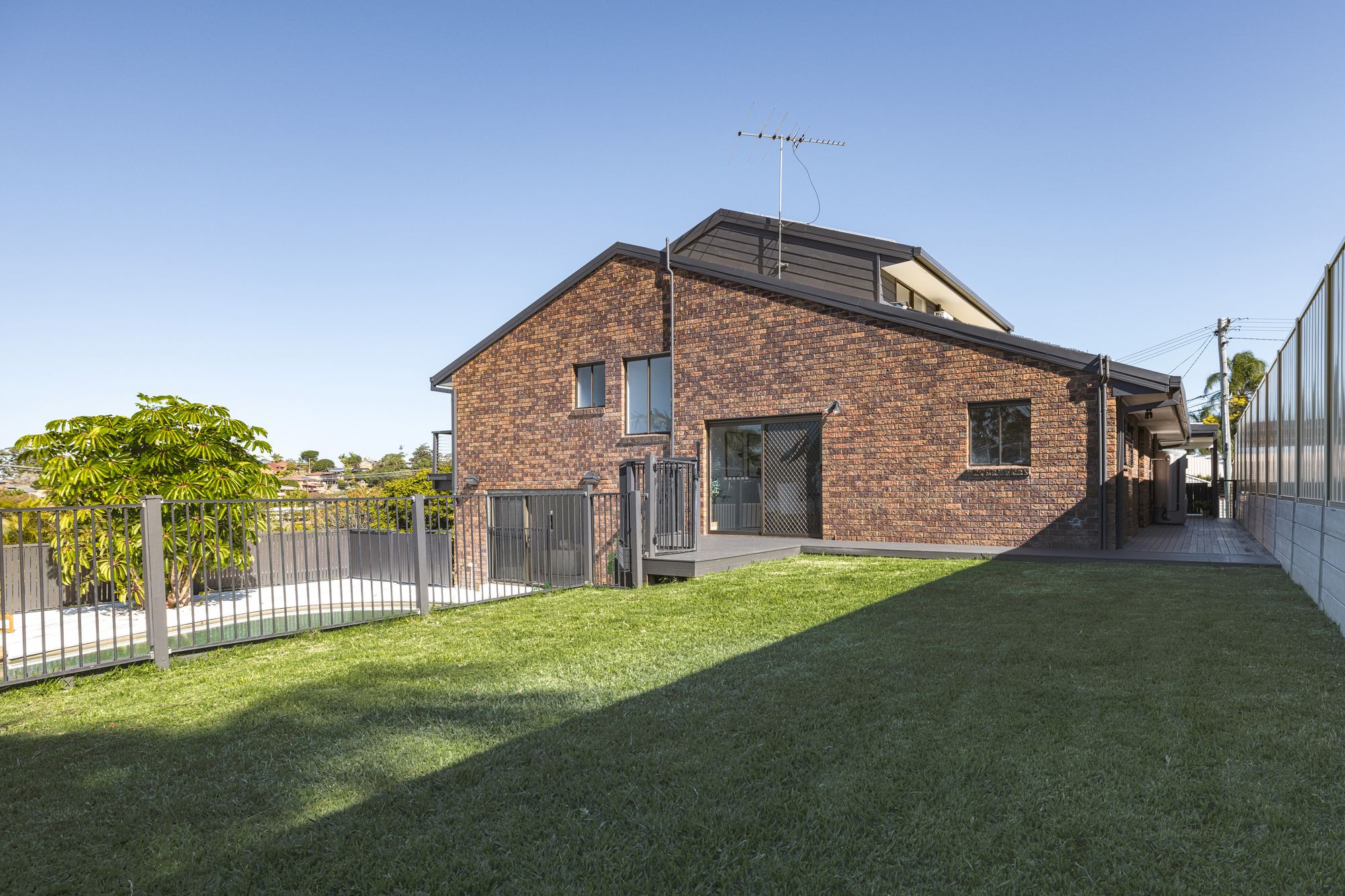 3 Warrandah Street, Rochedale South