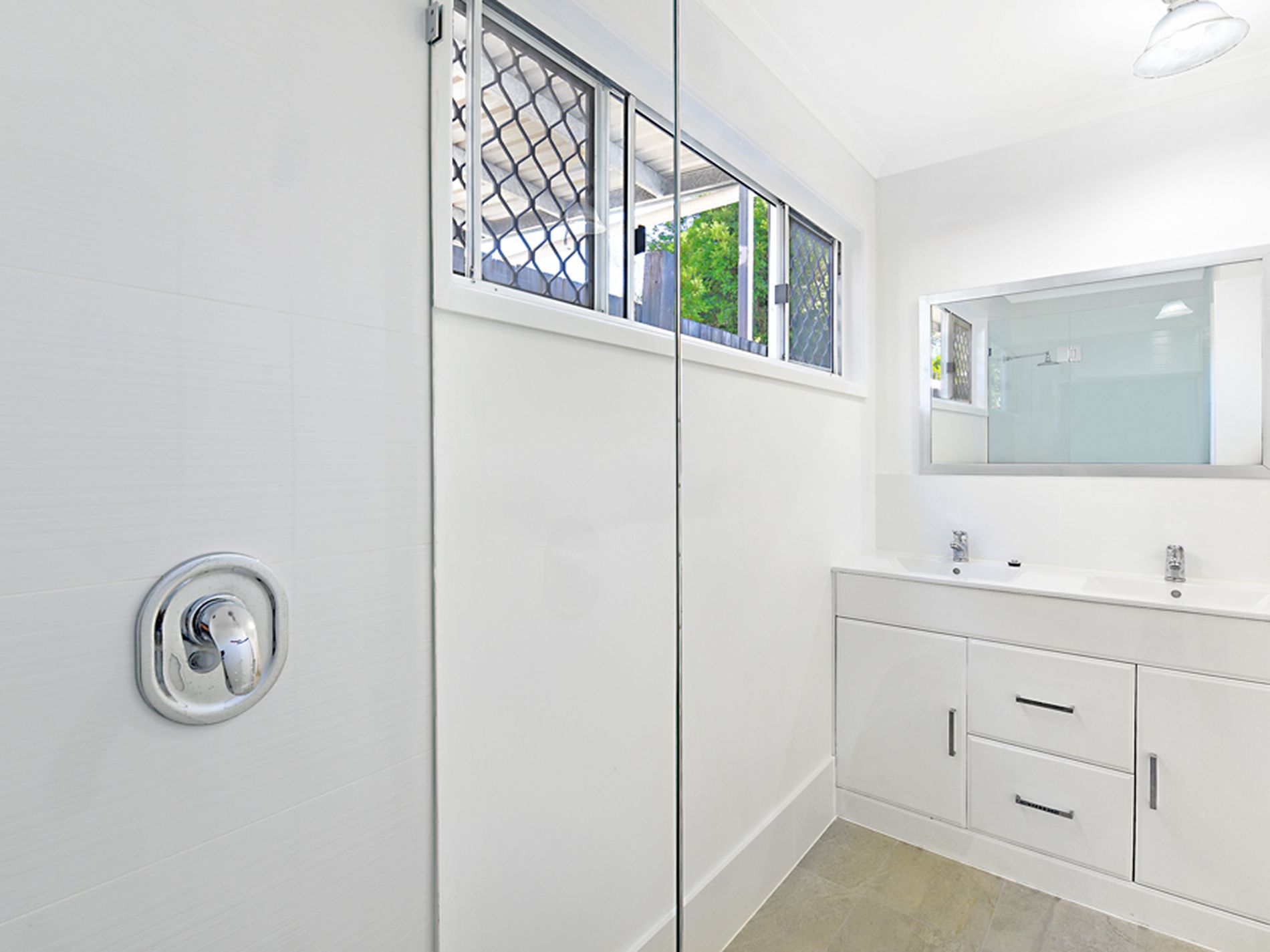 139 Castle Hill Dr, Gaven