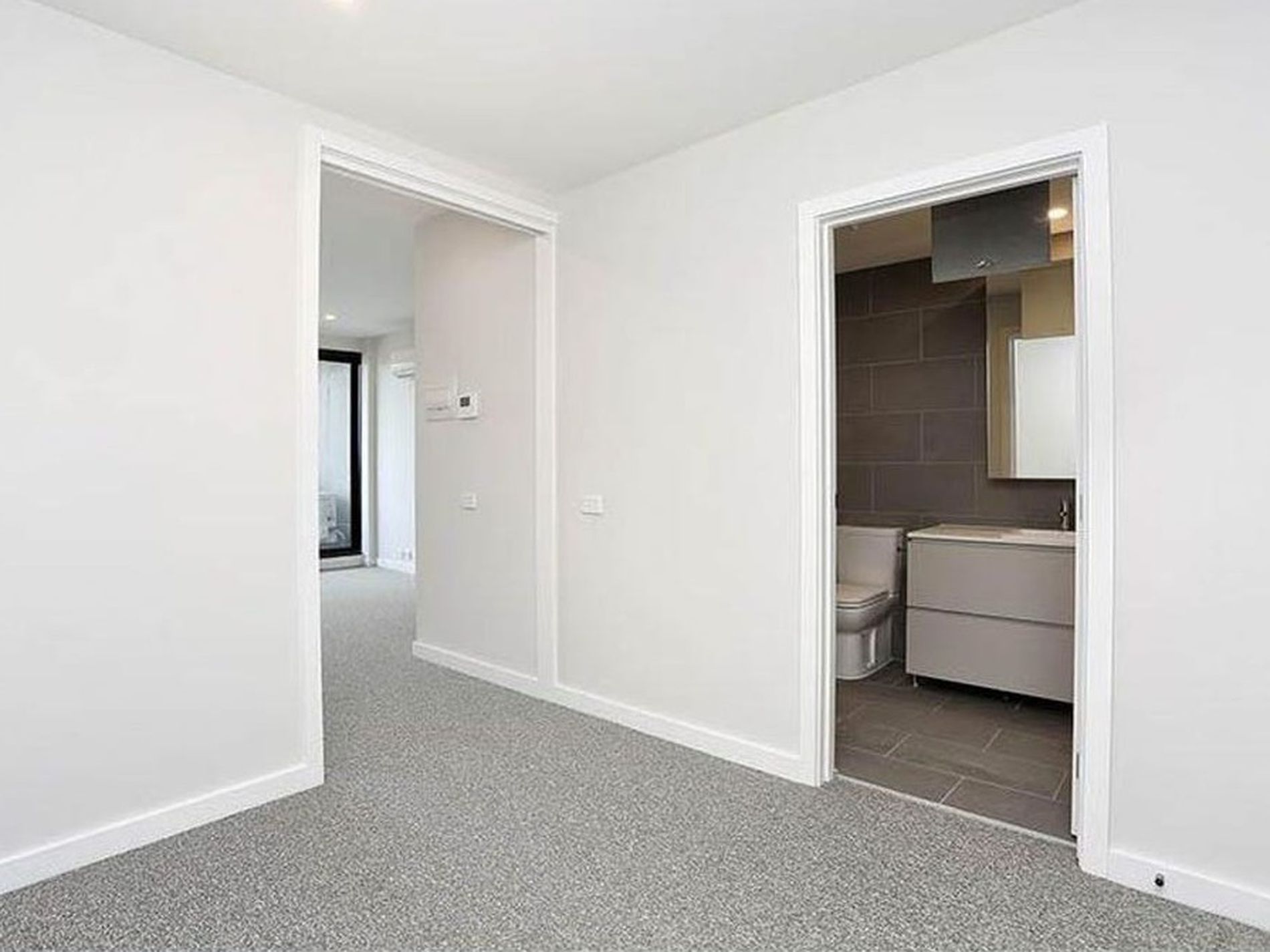 704 / 879-881 Dandenong Road, Malvern East