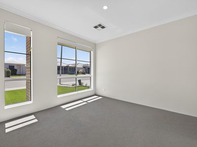 17a Blackmore Loop, Brabham