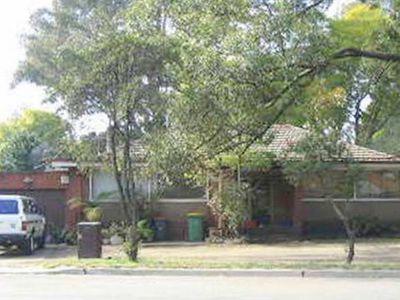 233 Henry Lawson Drive, Georges Hall