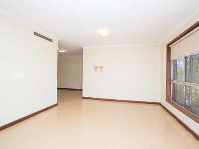 24 Steamer Avenue, South Hedland