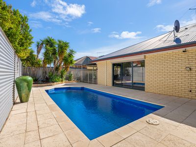 25 Seawind Drive, Rockingham