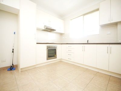 4 / 24 Ferguson Avenue, Wiley Park