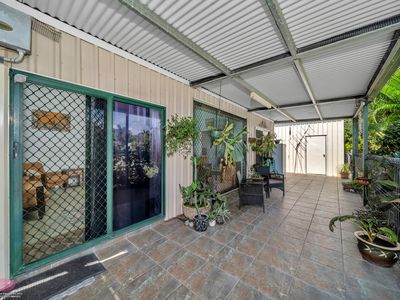 12 TAYLOR STREET, Kurrimine Beach