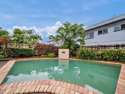 2 / 8 Springfield Crescent, Manoora