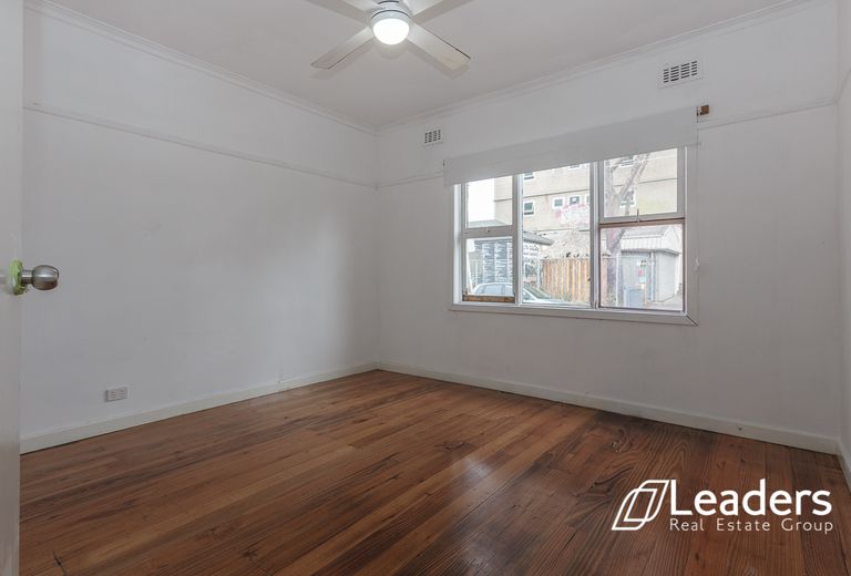 122 Perry Street, Collingwood