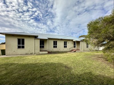 7 MCMORRON STREET, Millicent