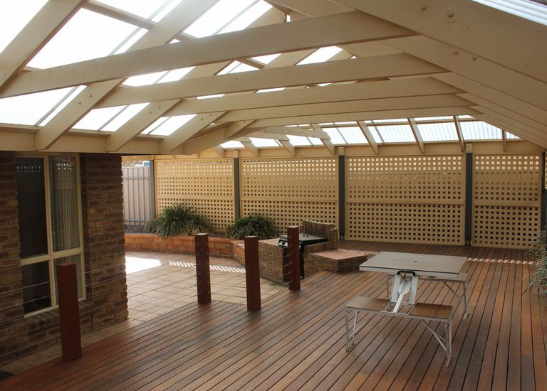2 Phyllis Court, Trott Park