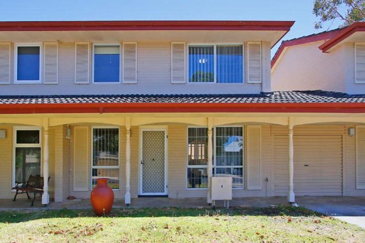 4 / 20 Alston Avenue, Como