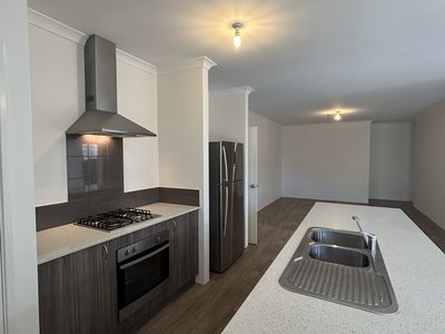 40 Hoveton Circuit, Aveley