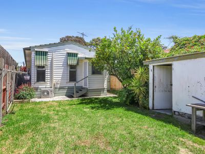 7 Railway Place North, Williamstown
