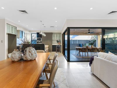 404 Kingsway, Landsdale