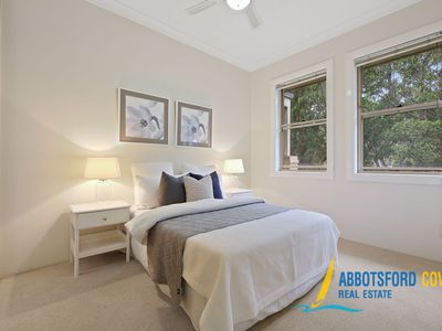 23 / 3a Blackwall Point Road, Abbotsford