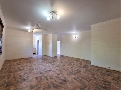 4 Wisteria Street, Atherton