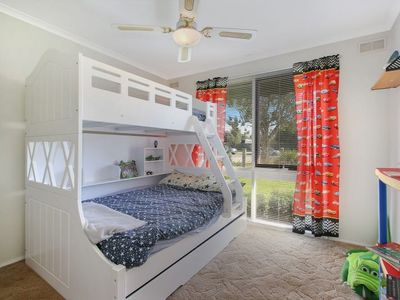 138 Larmer St, Howlong