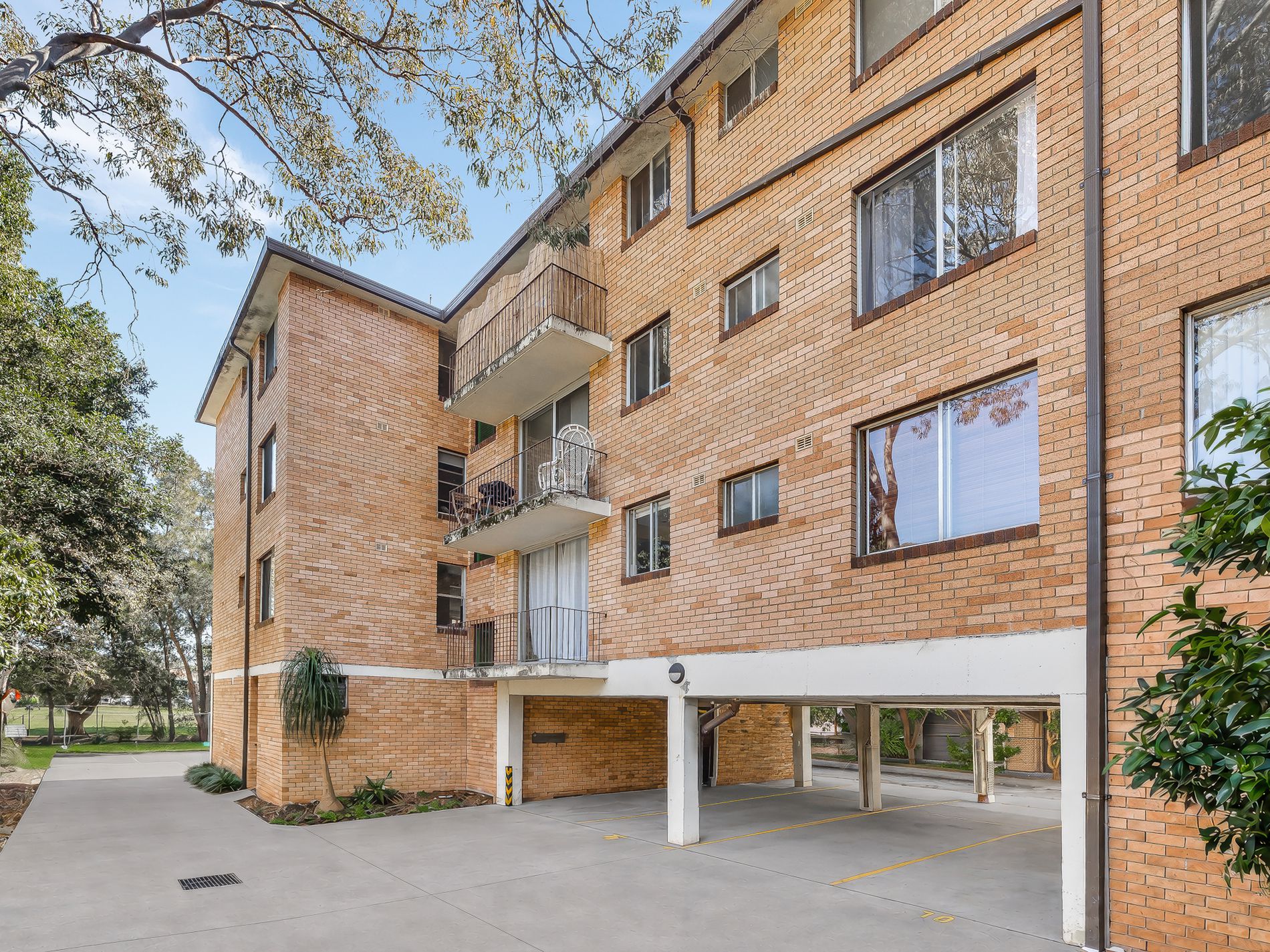 16 / 46-48 Meadow Crescent, Meadowbank