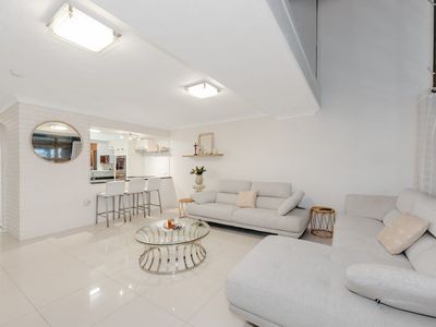 13 / 33-39 Hooker Boulevard, Broadbeach Waters