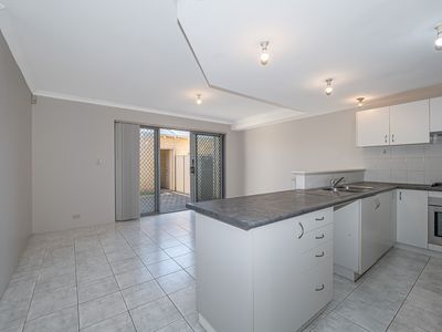 2 / 18 Gibbs Street, East Cannington