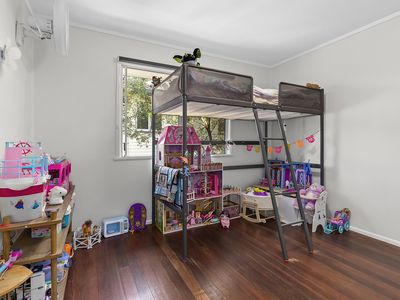 6 Kelyndar Street, Banyo