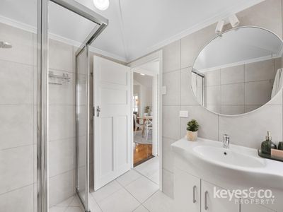 106 Tenth Avenue, Railway Estate