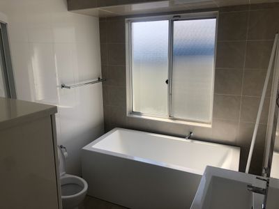 28 Coonawarra Street, Edensor Park