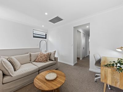 45 Graduation Parade, Taperoo