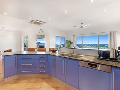 60 Daphne Drive, Redlynch
