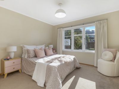 9 Woodstock Terrace, Tawa