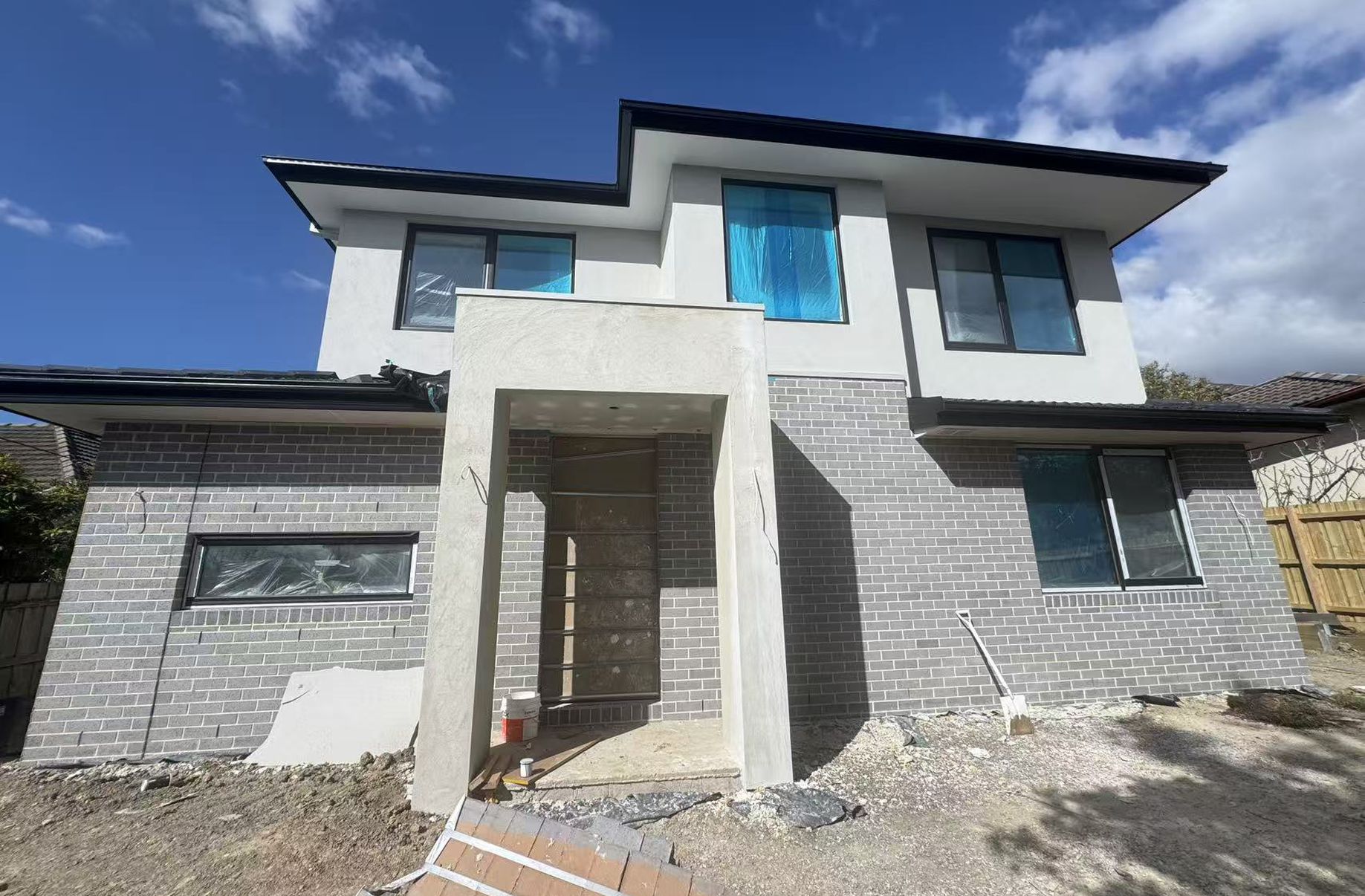 1-2 / 116 Station Street, Burwood