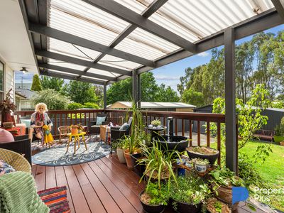 19 Mackenzie Street West, Golden Square