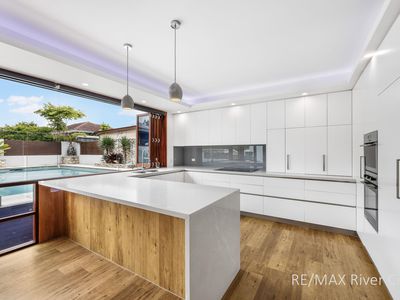 Contemporary Family Haven with Pool