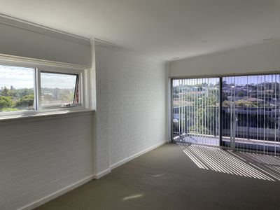 19 / 37 Paulik Way, Hamilton Hill
