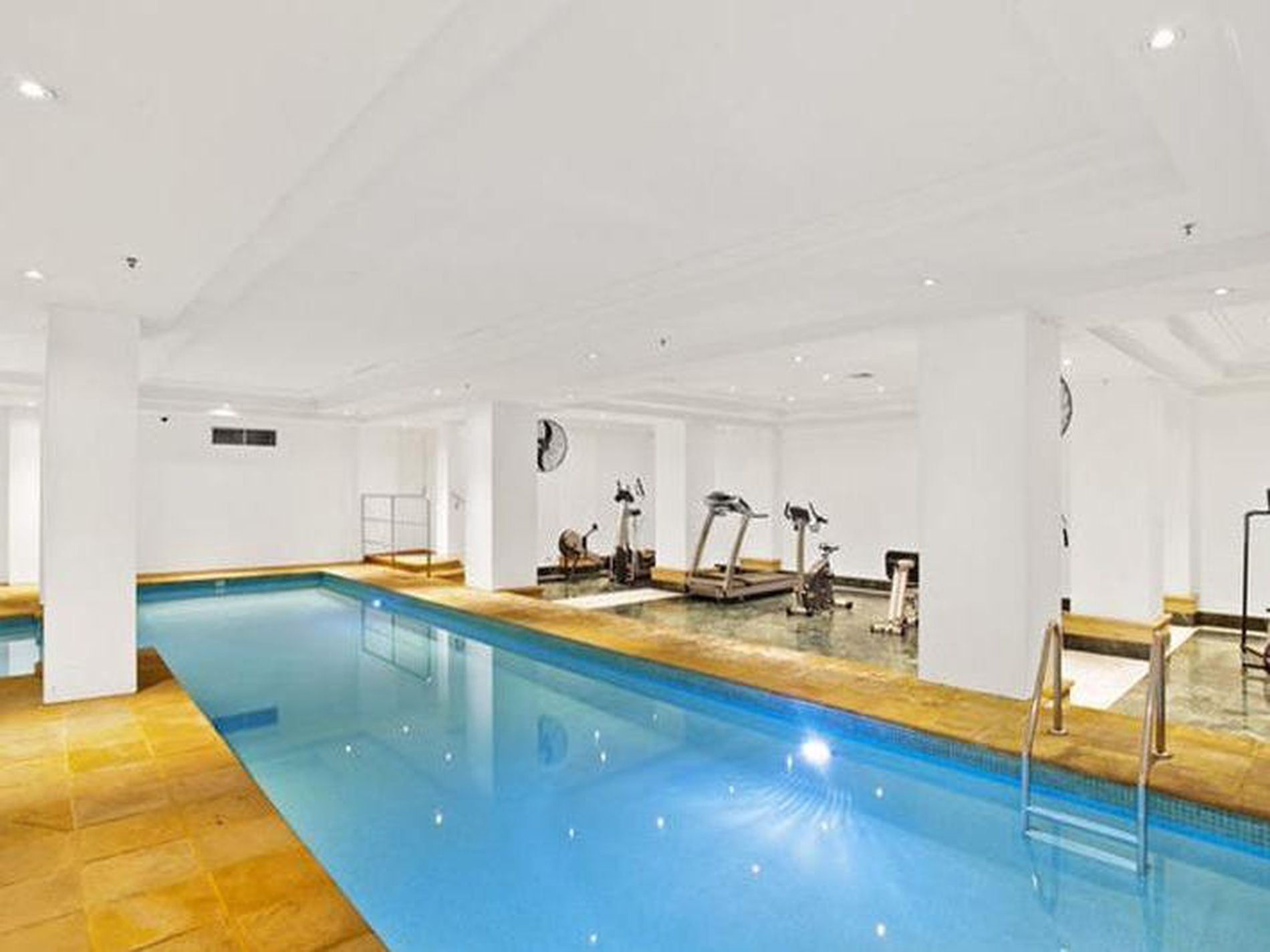 407 / 242 Elizabeth Street, Surry Hills