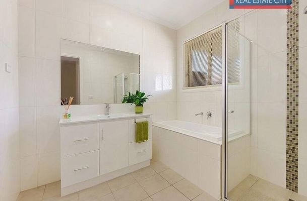 34 Centennial Park Drive, Craigieburn