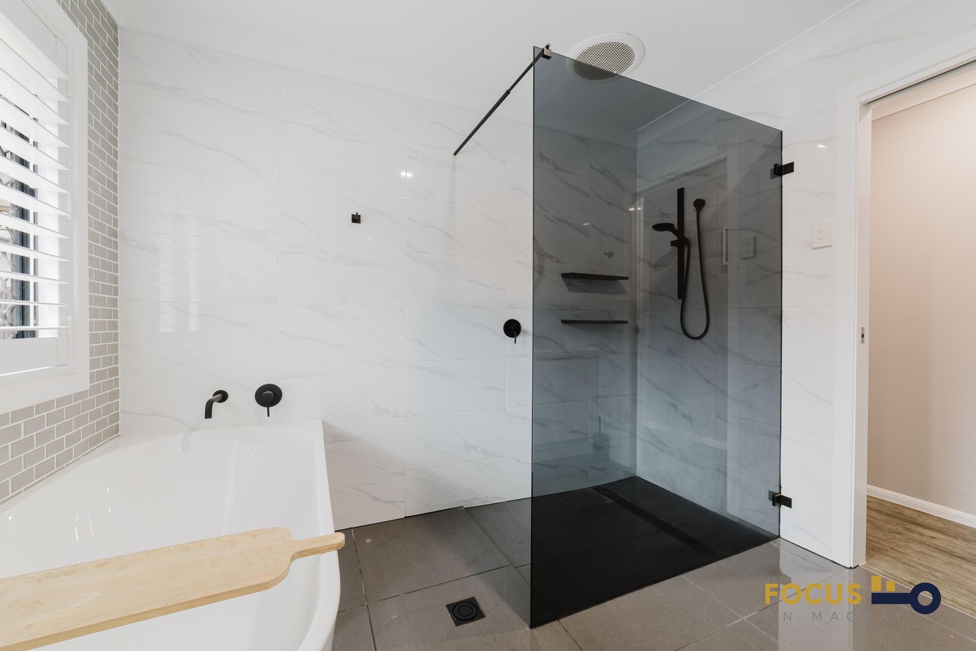 5 Kensington Court, Glenella