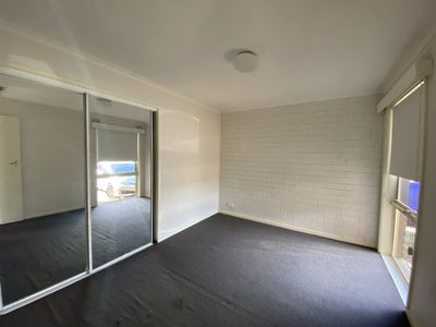 7 / 27 Deutgam Street, Werribee