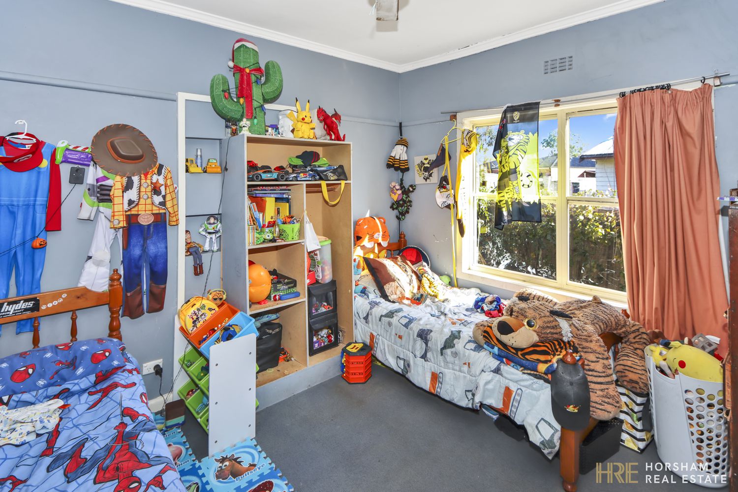 8 Sinclair Place, Horsham