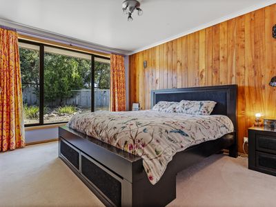 36 Cray Point Parade, Eggs And Bacon Bay