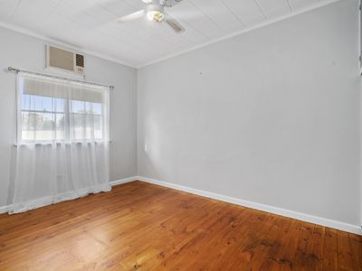 32 Scoullar Street, Finley