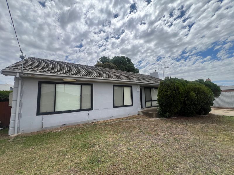 6 McDonald Street, Shepparton