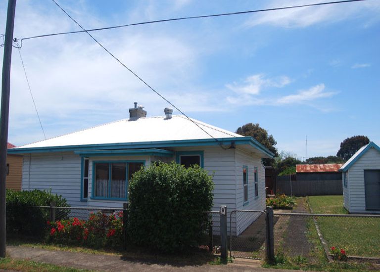 8 Portland Crt, Portland