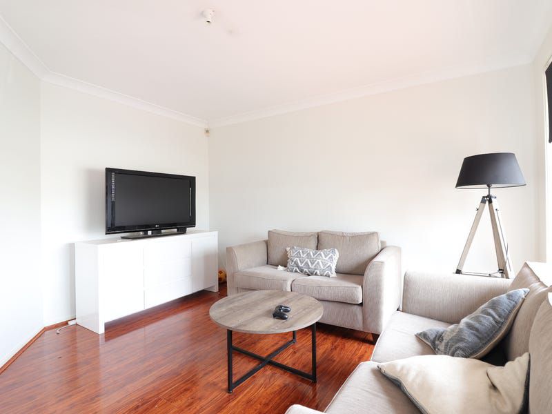 11 Grebe Place, Hinchinbrook