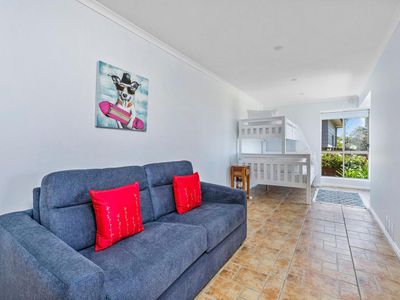 2 Irwin Place , Vincentia