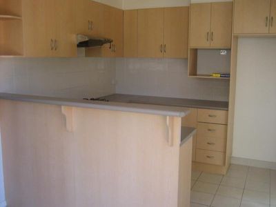 2 / 16 Seymour Drive, Flinders